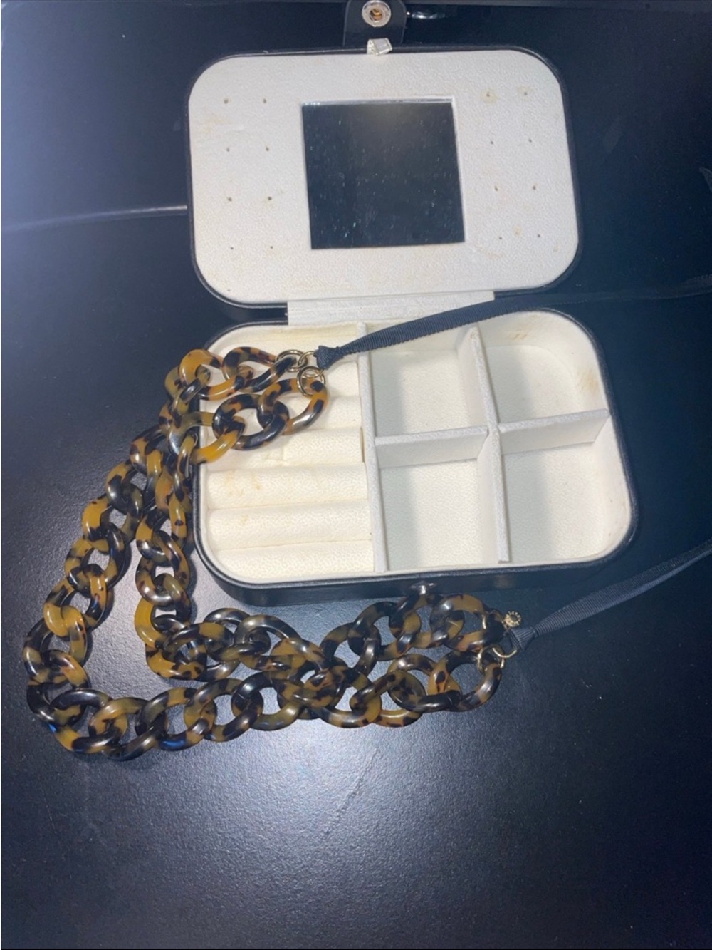 J.crew Tortoiseshell Resin Chain Necklace - Chunky Link Style